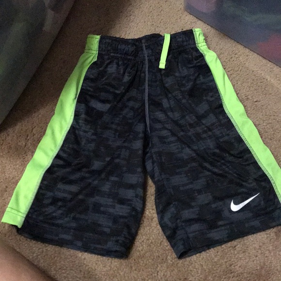 nike dri fit shorts boys